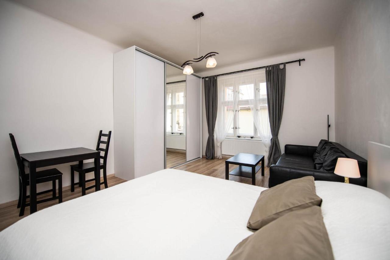 Central Accommodation Angel Praga Exterior foto