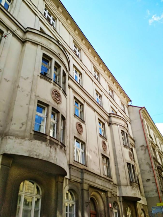 Central Accommodation Angel Praga Exterior foto